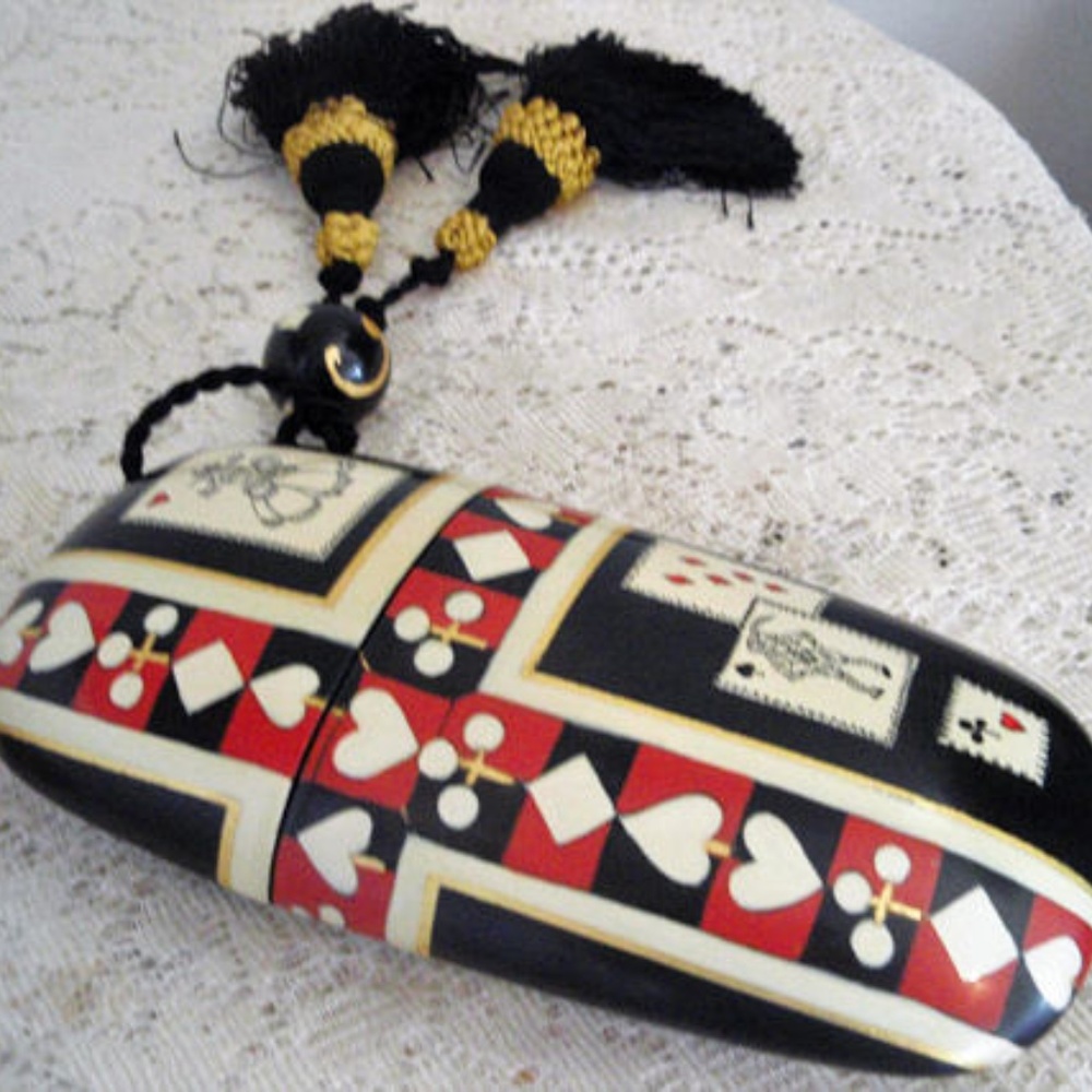 Rare House Of Cards Nuri Tassel Bag